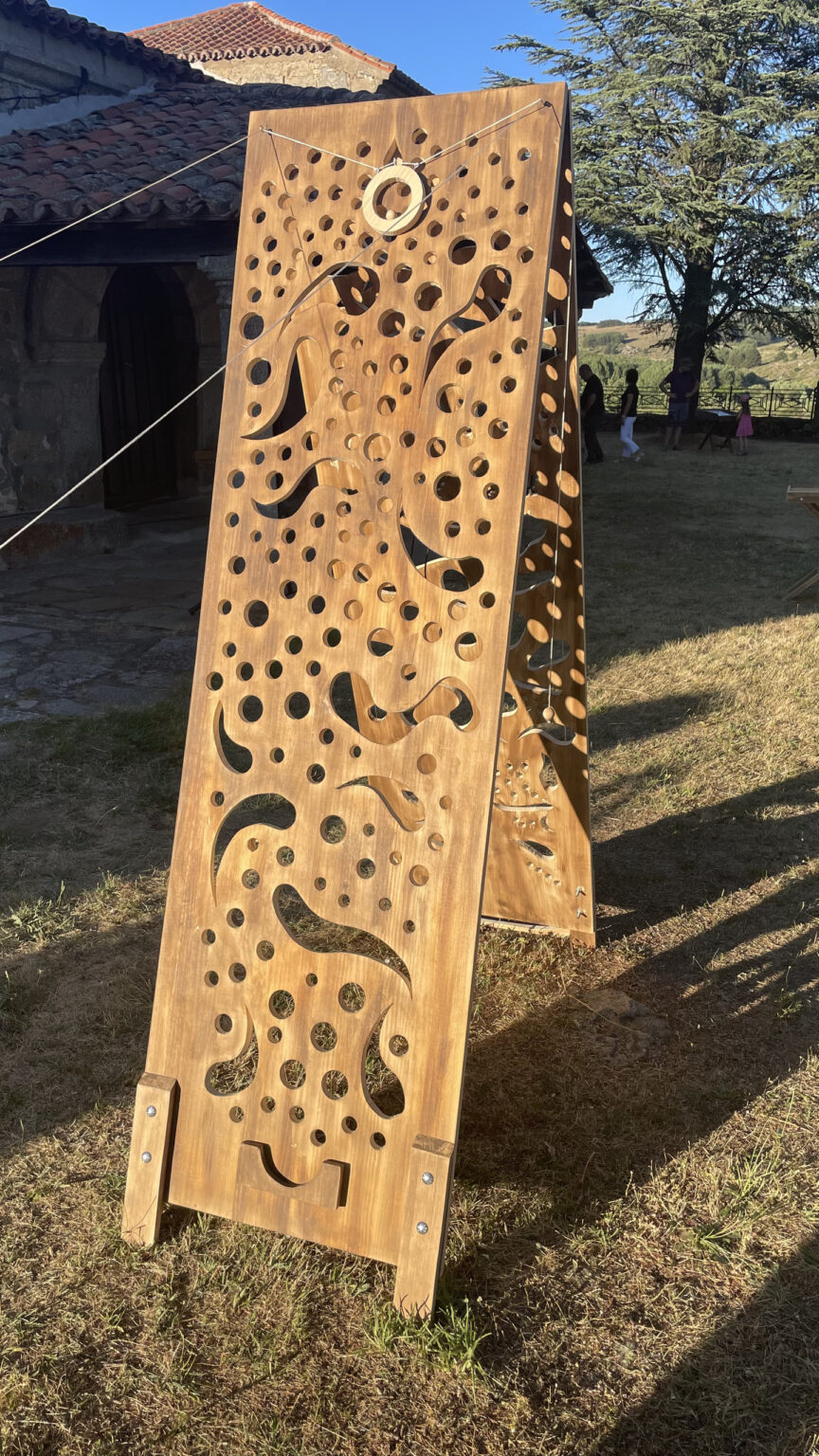 Juegos de madera Izarón · Asociaciones