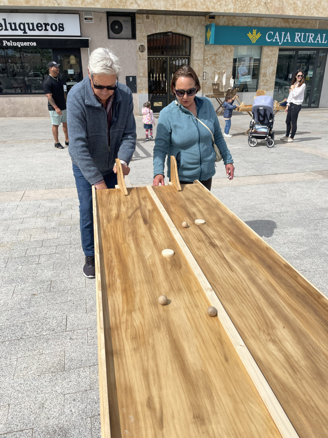 Juegos de madera para cualquier otro evento · Izarón